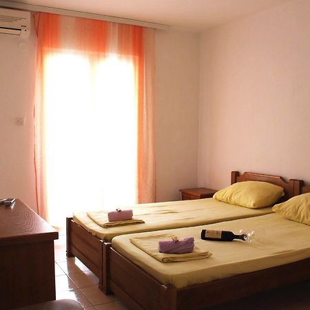 Guesthouse Sun Hostel Budva Exteriör bild