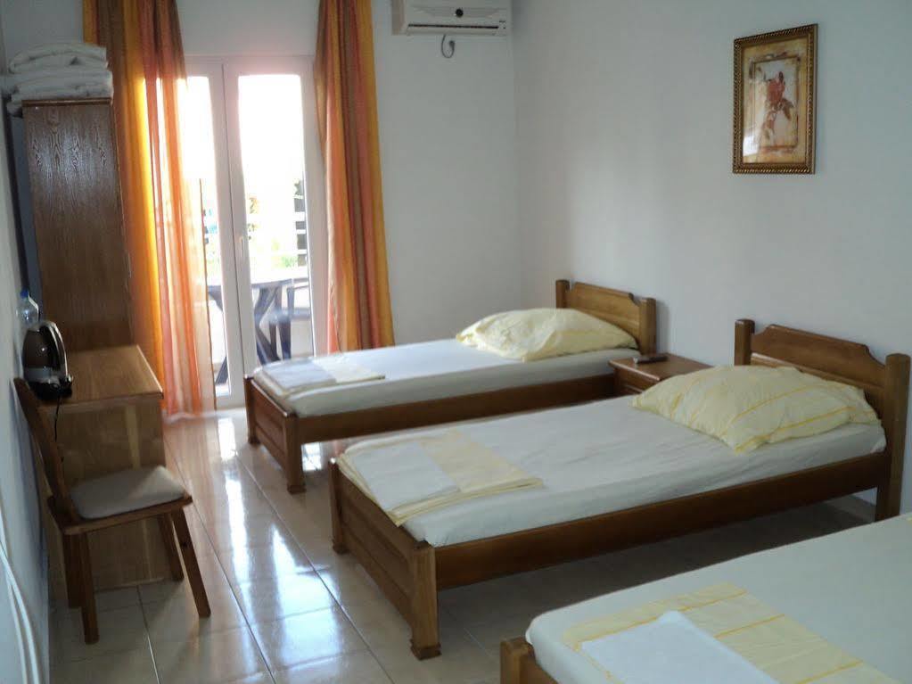 Guesthouse Sun Hostel Budva Exteriör bild