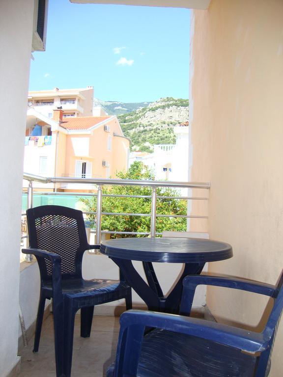 Guesthouse Sun Hostel Budva Exteriör bild
